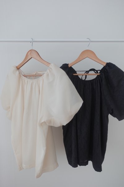 雲朵刺繡blouse