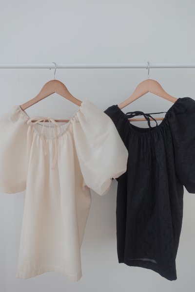 雲朵刺繡blouse