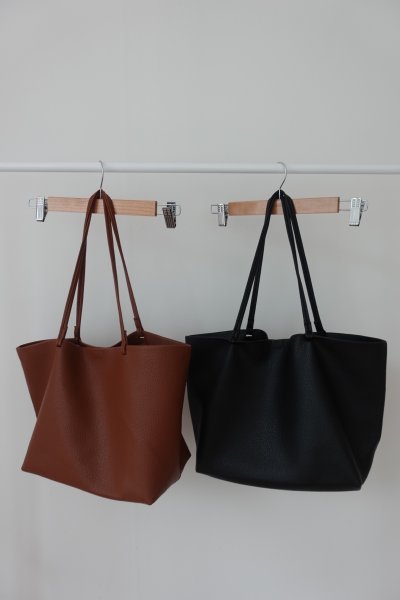 激軟皮質肩背包 (附拉鍊包)