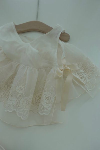 蕾絲綁帶澎澎背心