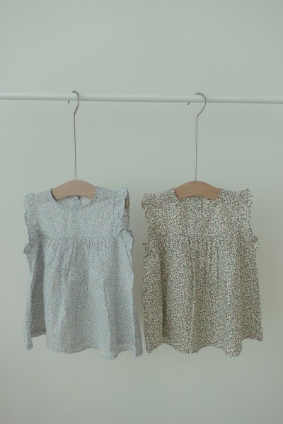 天使袖碎花blouse